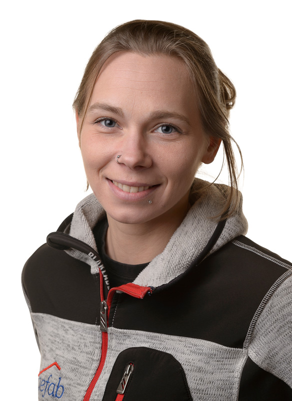 Porträttfoto av Emilia Uvagårds